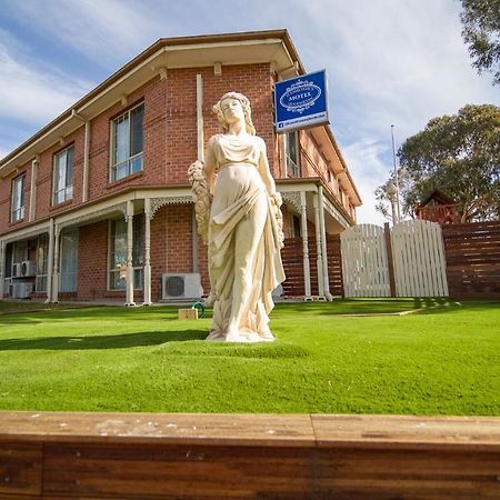 Hamilton'S Queanbeyan Motel ภายนอก รูปภาพ
