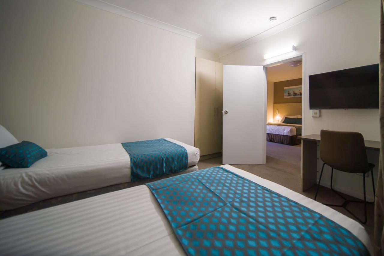 Hamilton'S Queanbeyan Motel ภายนอก รูปภาพ