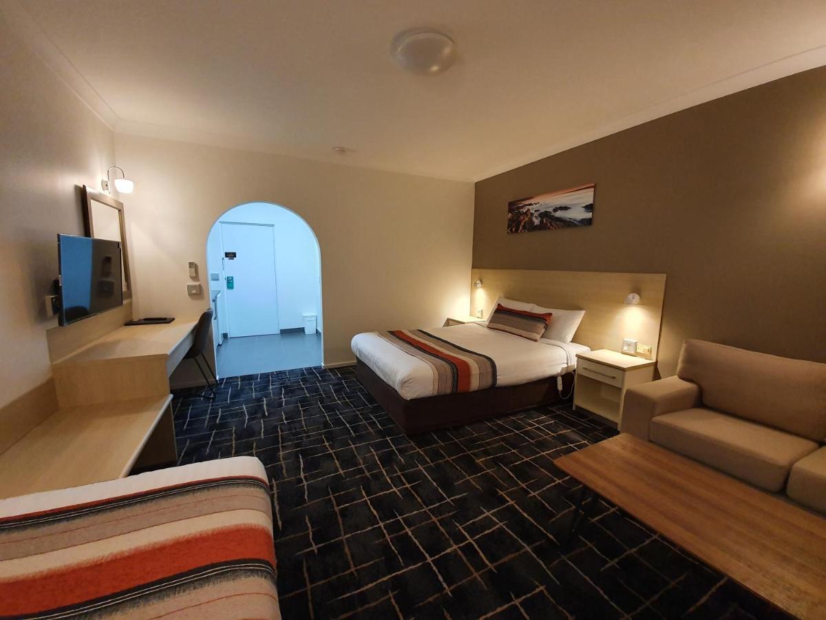 Hamilton'S Queanbeyan Motel ภายนอก รูปภาพ
