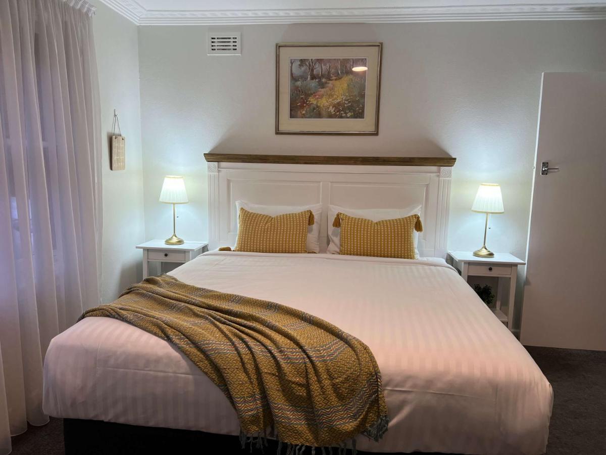 Hamilton'S Queanbeyan Motel ภายนอก รูปภาพ